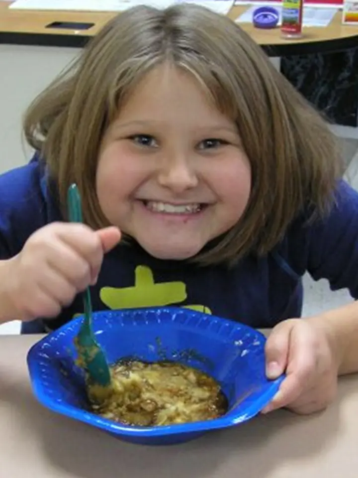 Students making corn pudding