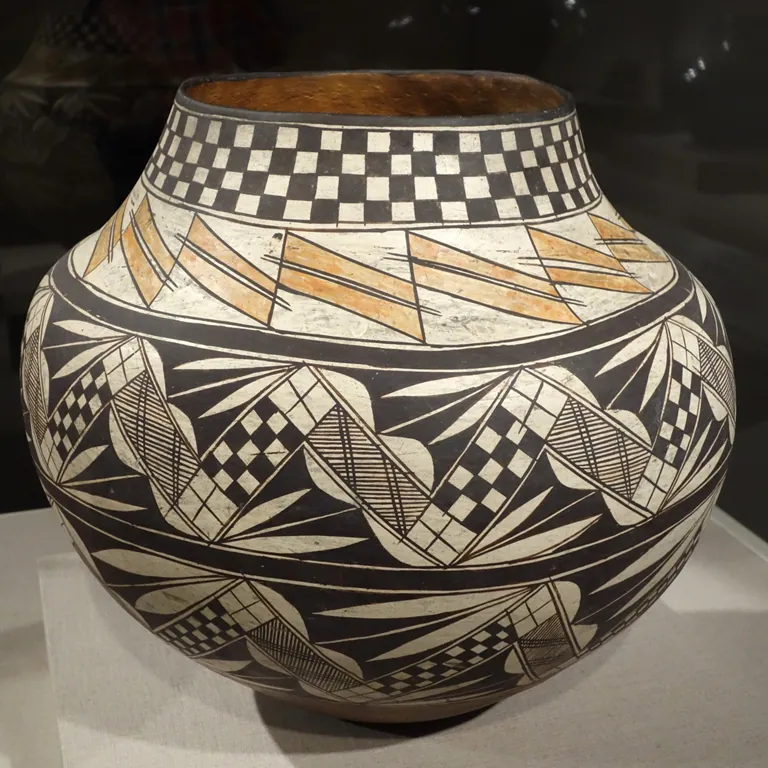 An Acoma Pueblo storage jar