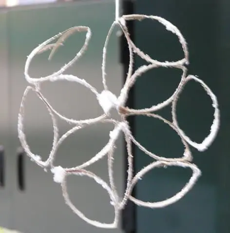 Individual snowflake example